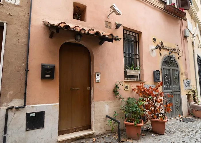 Trastevere Four Seasons Trilussa 2